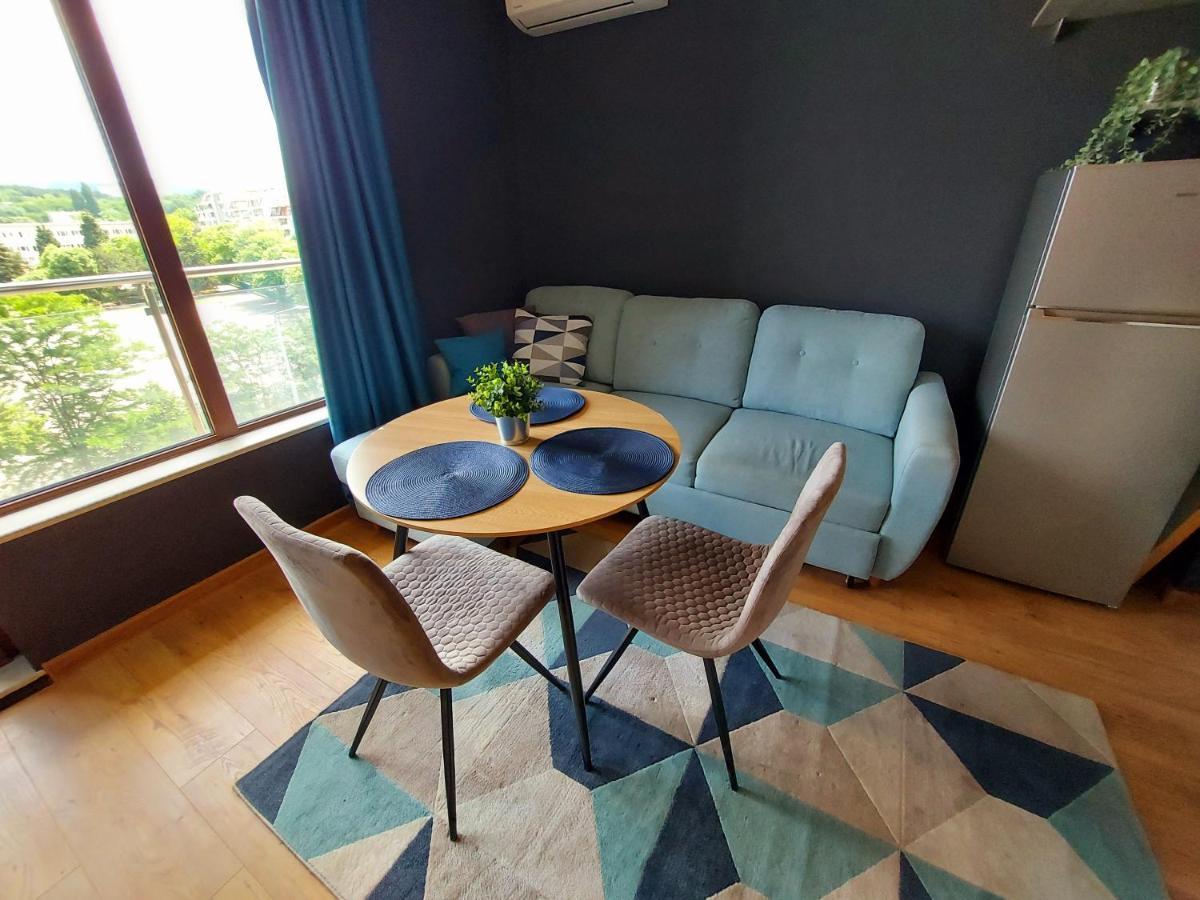 Grey Apartment Варна Екстериор снимка